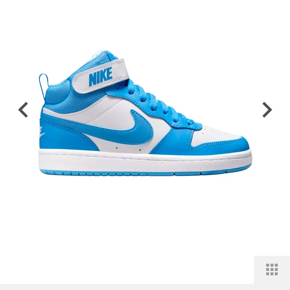 Nike Kids' Grade School Court Borough Mid 2 Shoes size 5Y